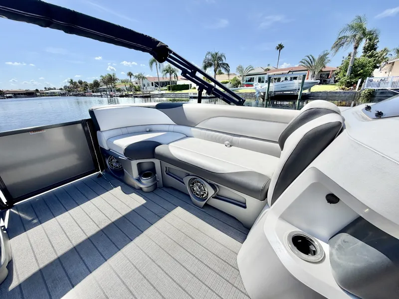 Slide: The Image of Avalon 23 2023 - 7464314