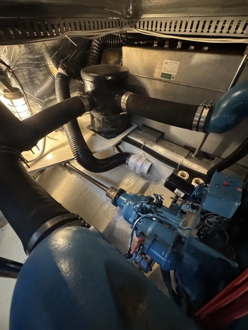 Slide: The Image of Carver Yachts 3608 Aft Cabin Motor Yacht 1991 - 7532782
