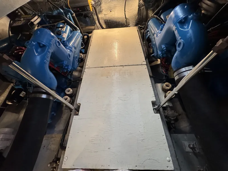 Slide: The Image of Carver Yachts 3608 Aft Cabin Motor Yacht 1991 - 7532788