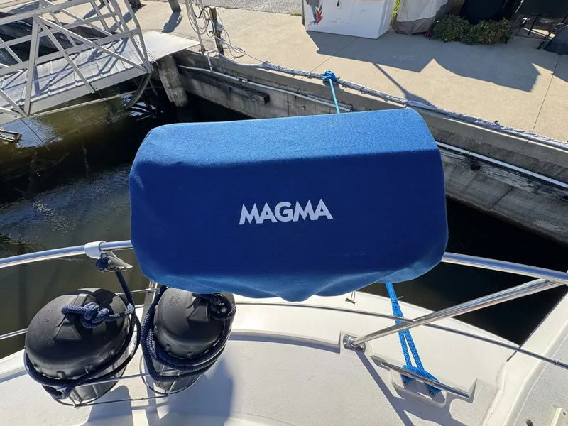 Slide: The Image of Carver Yachts 3608 Aft Cabin Motor Yacht 1991 - 7532696