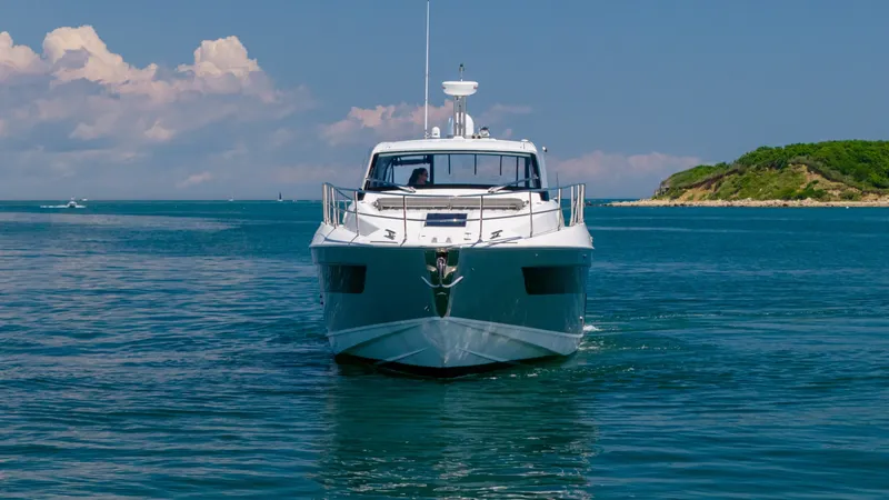 Slide: The Image of Azimut Atlantis 51 2019 - 7464680