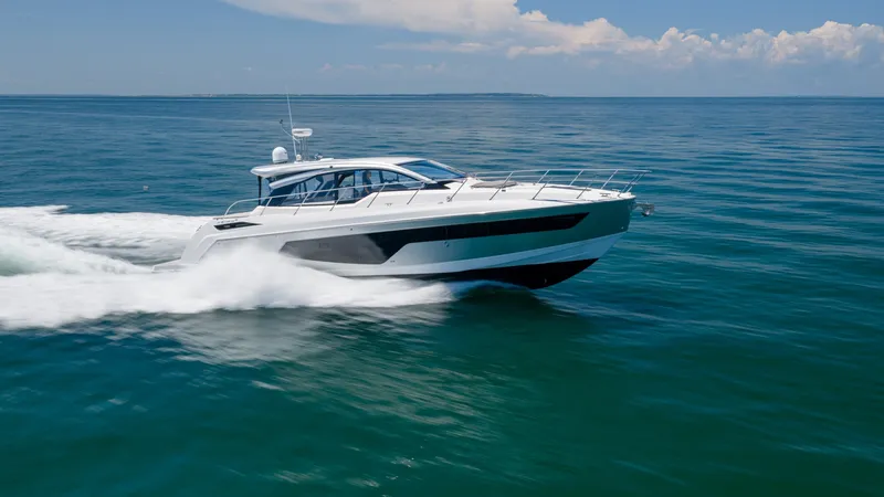 Slide: The Image of Azimut Atlantis 51 2019 - 7464691