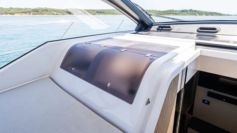 Slide: The Image of Azimut Atlantis 51 2019 - 7464643