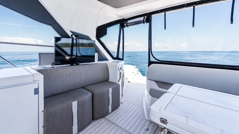 Slide: The Image of Azimut Atlantis 51 2019 - 7464653