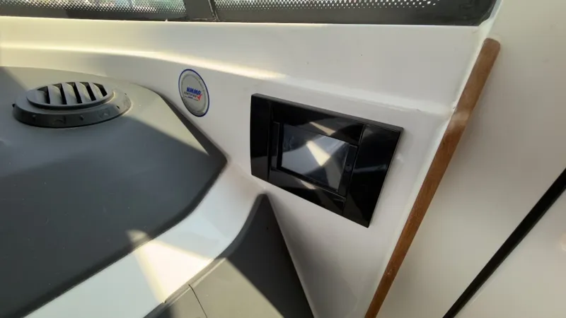 Slide: The Image of Axopar 28 Cabin 2023 - 7464981