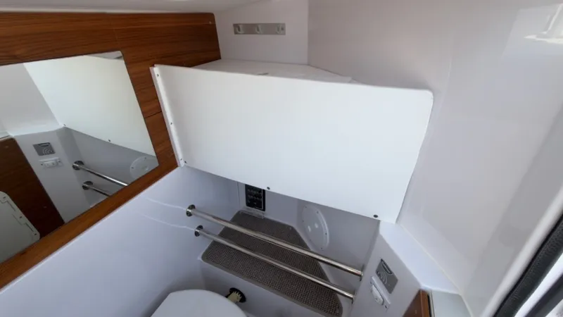 Slide: The Image of Axopar 28 Cabin 2023 - 7464974