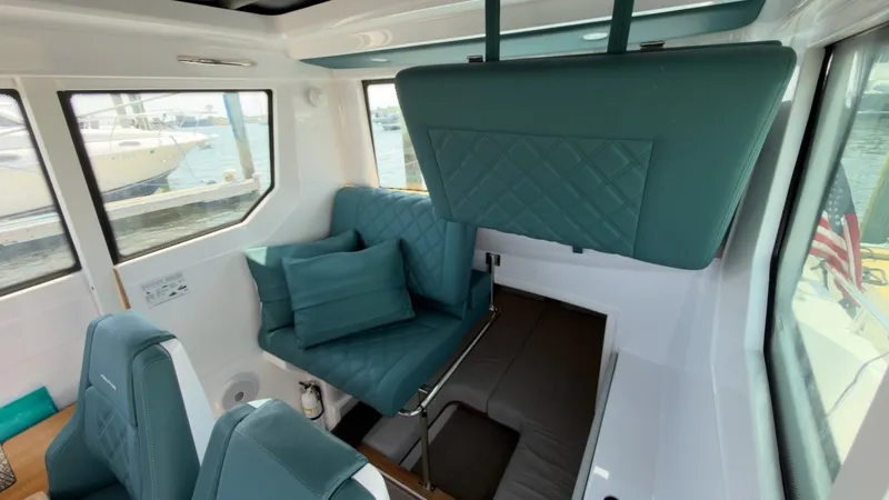 Slide: The Image of Axopar 28 Cabin 2023 - 7464989