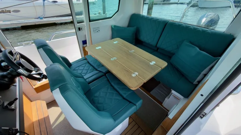 Slide: The Image of Axopar 28 Cabin 2023 - 7464986