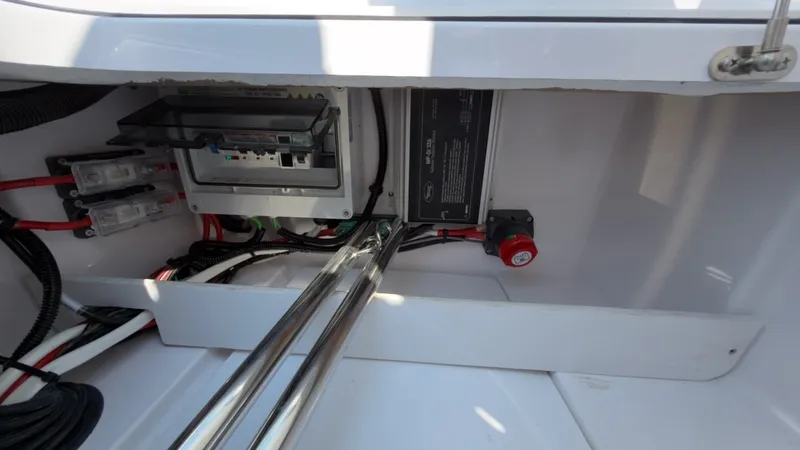Slide: The Image of Axopar 28 Cabin 2023 - 7464967