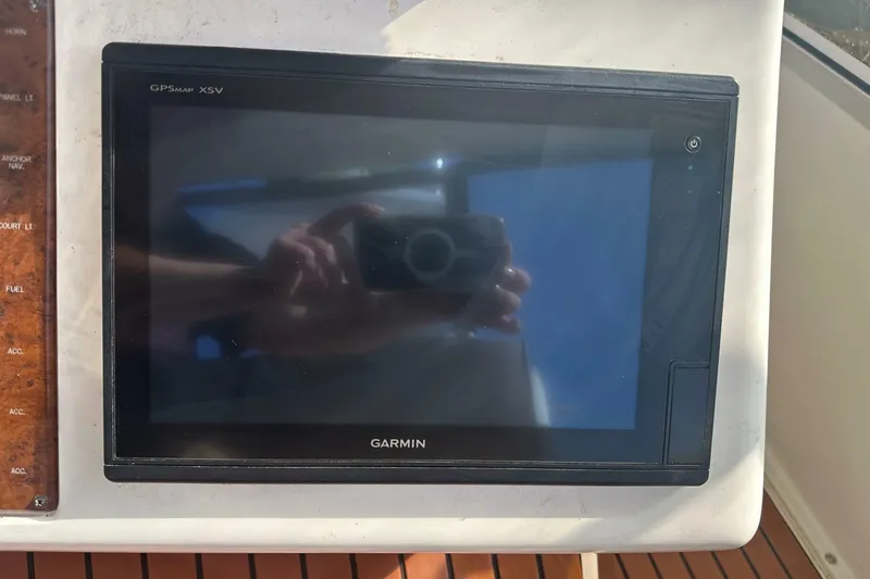 Slide: The Image of Silverton 442 Cockpit Motor Yacht 1999 - 7465091