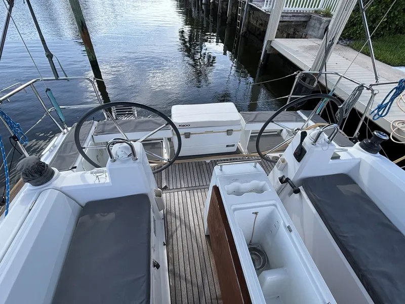 Slide: The Image of Beneteau Oceanis 35 2015 - 7465507