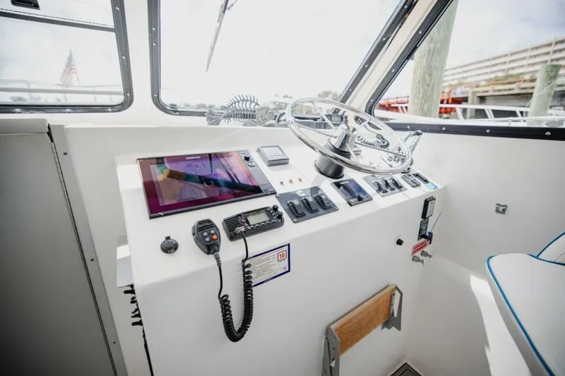 Slide: The Image of Newton 36' Dive Special 2019 - 7465746