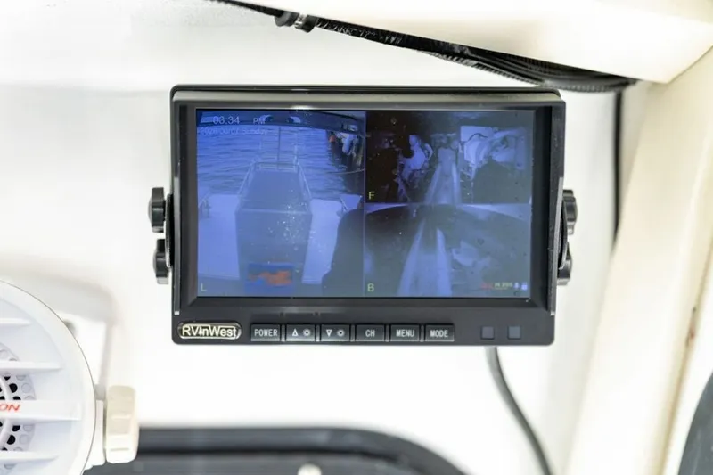 Slide: The Image of Newton 36' Dive Special 2019 - 7465732