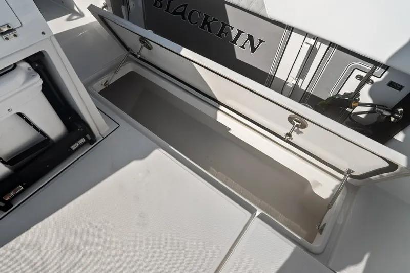 Slide: The Image of Blackfin 332 cc 2023 - 7465955