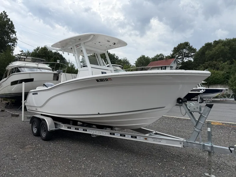 Slide: The Image of Sea Fox 228 Commander 2025 - 7507104