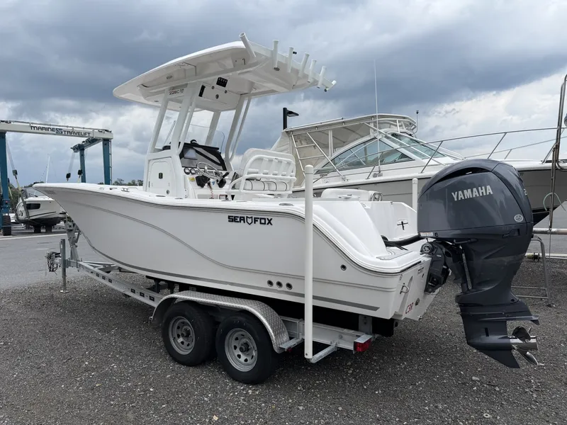 Slide: The Image of Sea Fox 228 Commander 2025 - 7507102