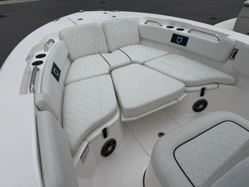 Slide: The Image of Sea Fox 228 Commander 2025 - 7507109