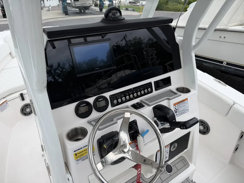 Slide: The Image of Sea Fox 228 Commander 2025 - 7507108