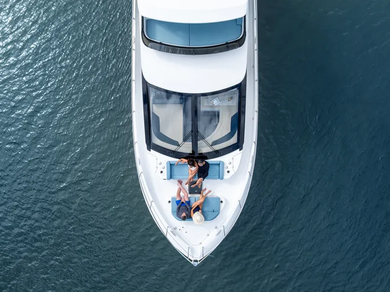 Slide: The Image of Cruisers 50 FLY 2027 - 7466086