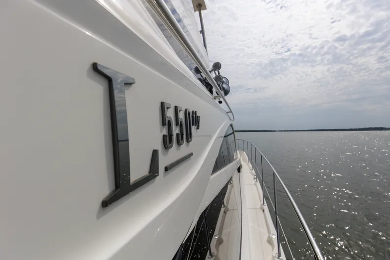 Slide: The Image of Sea Ray L 550 2018 - 7466164