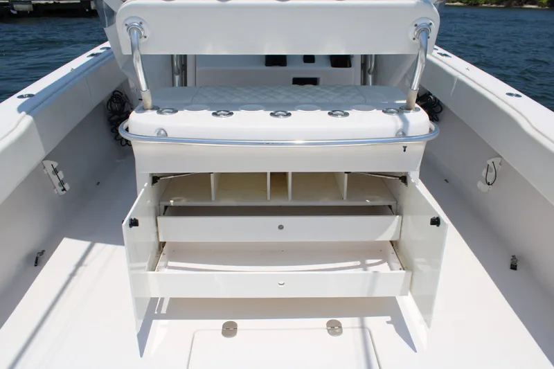 Slide: The Image of Venture 34 - SHIPSEA - Cockpit 2009 Venture 34 Open - SHIPSEA - 7466870