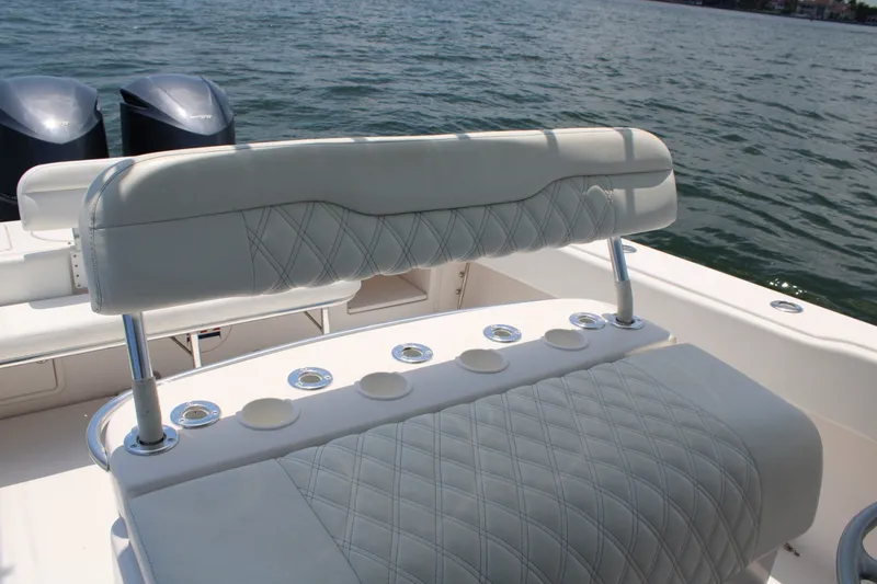 Slide: The Image of Venture 34 - SHIPSEA - Helm Seating 2009 Venture 34 Open - SHIPSEA - 7466861
