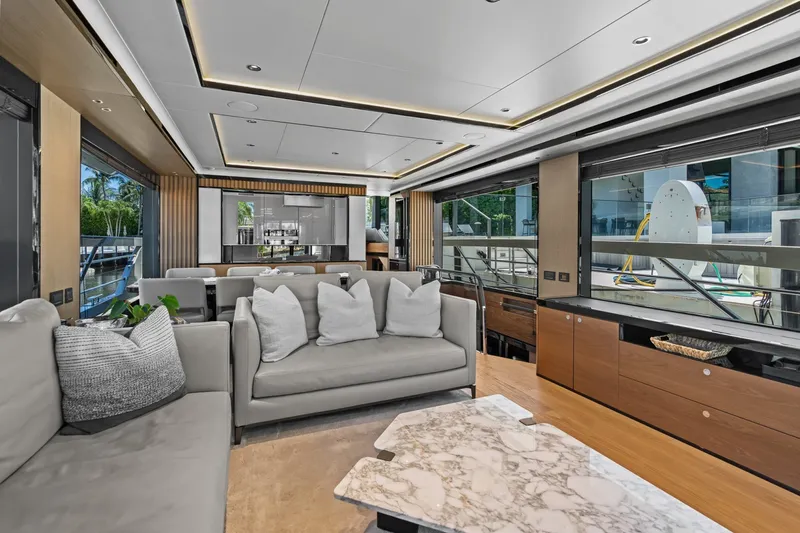 Slide: The Image of Absolute Navetta 75 2023 - 7468193