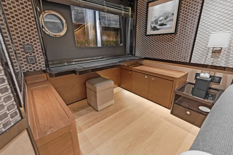 Slide: The Image of Absolute Navetta 75 2023 - 7468101