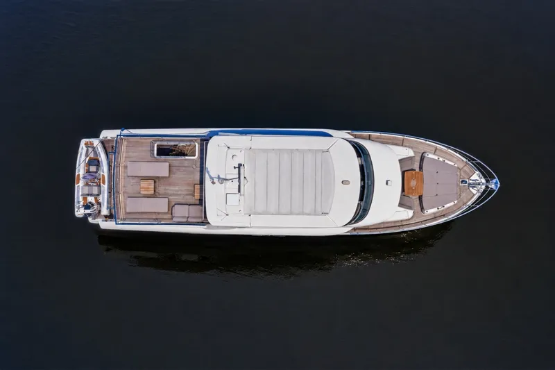 Slide: The Image of Absolute Navetta 75 2023 - 7468064