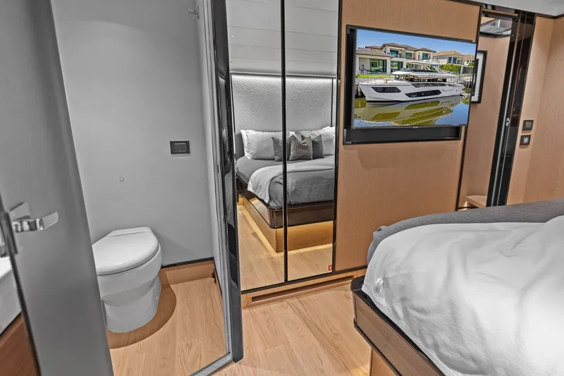 Slide: The Image of Absolute Navetta 75 2023 - 7468098