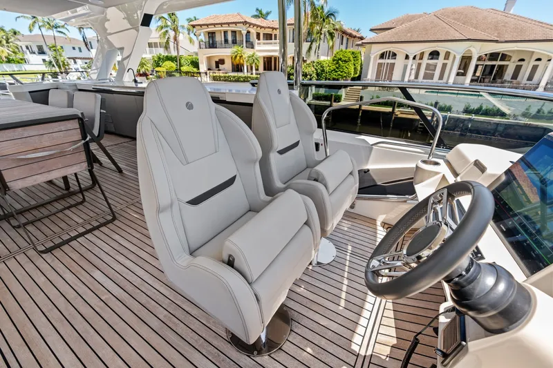Slide: The Image of Absolute Navetta 75 2023 - 7468145