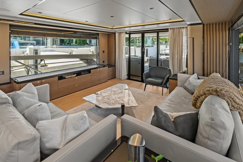Slide: The Image of Absolute Navetta 75 2023 - 7468195