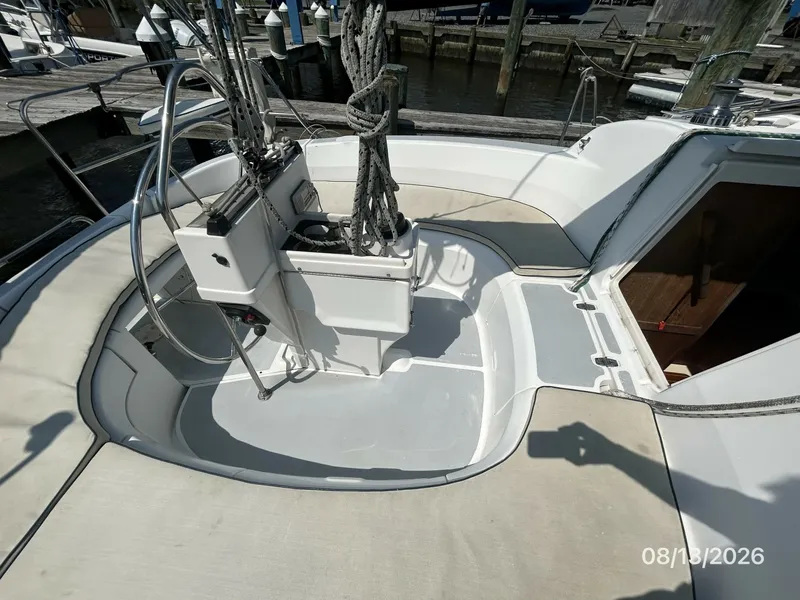 Slide: The Image of Hunter 336 cockpit port - 7467299