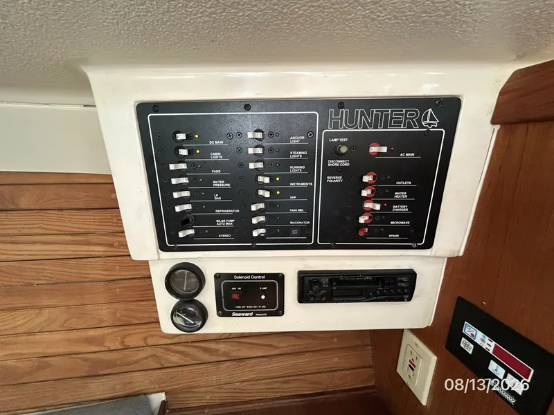 Slide: The Image of Hunter 336 electrical panel - 7467302