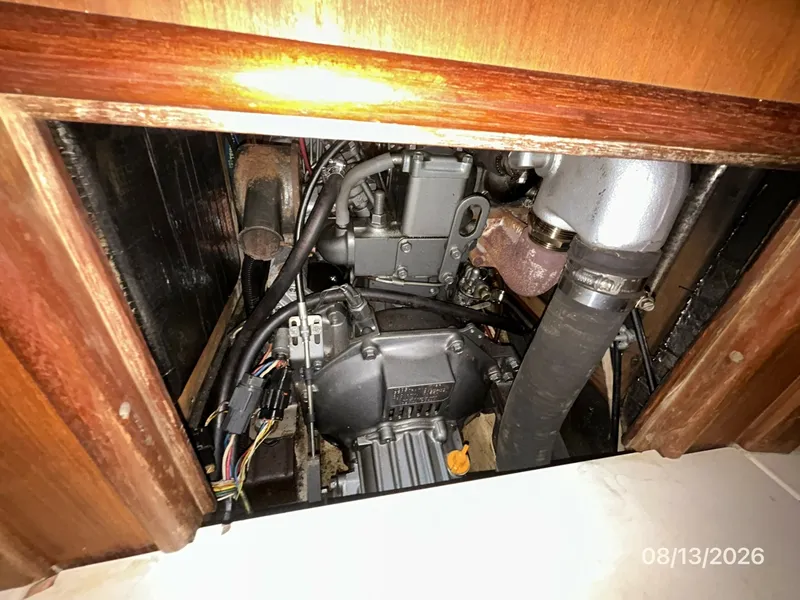 Slide: The Image of Hunter 336 auxiliary access4 - 7467283
