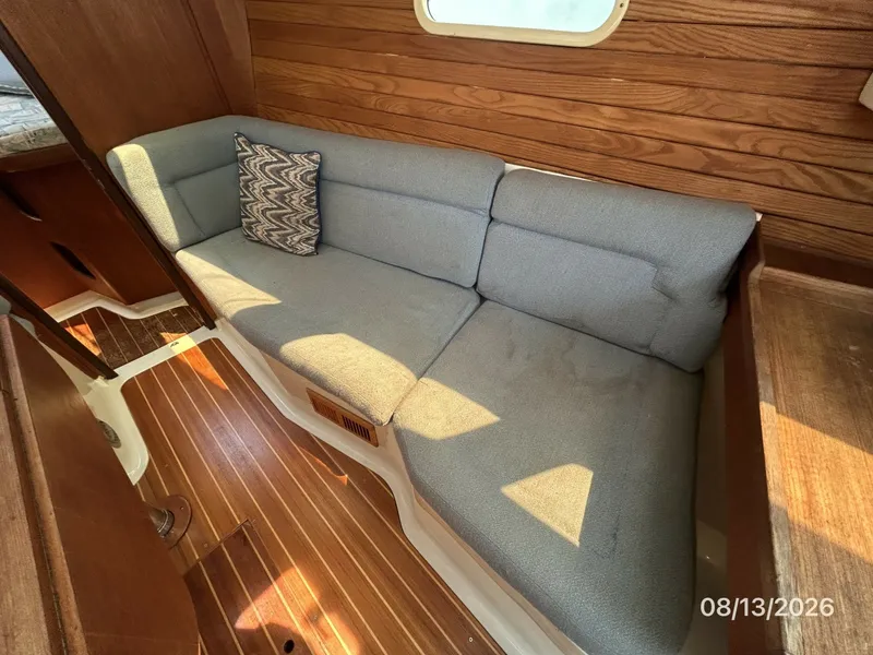 Slide: The Image of Hunter 336 salon starboard seating1 - 7467326