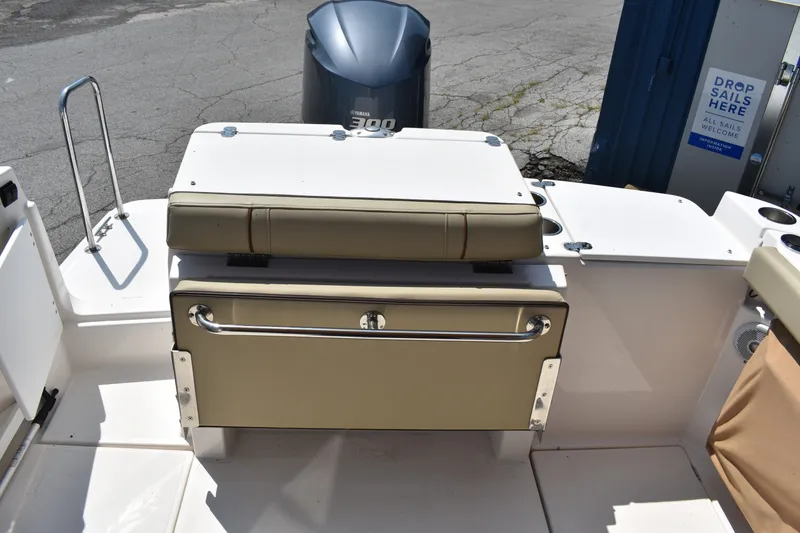 Slide: The Image of Ranger Tug R27LE 2019 - 7467690