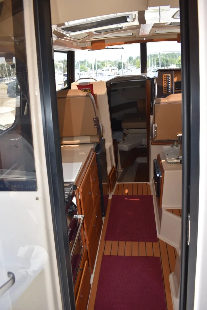 Slide: The Image of Ranger Tug R27LE 2019 - 7467720