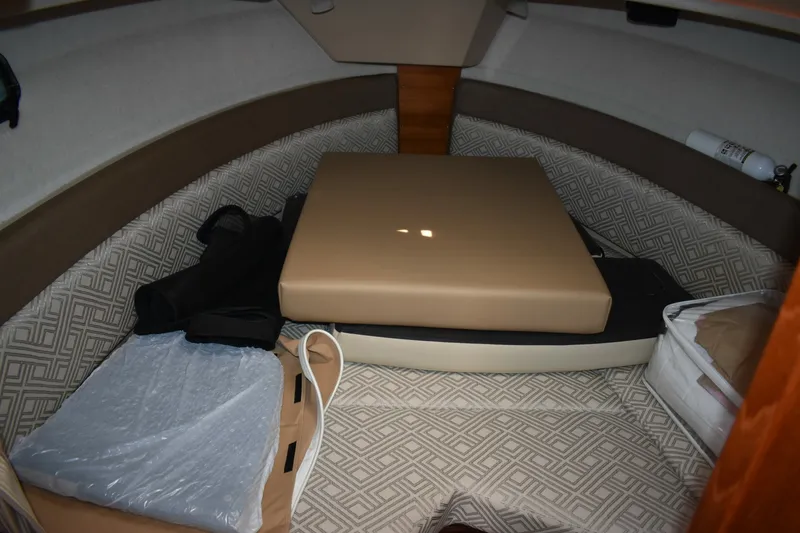 Slide: The Image of Ranger Tug R27LE 2019 - 7467733