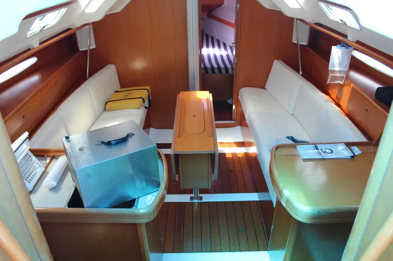 Slide: The Image of Beneteau First 33.7 2000 - 7467814