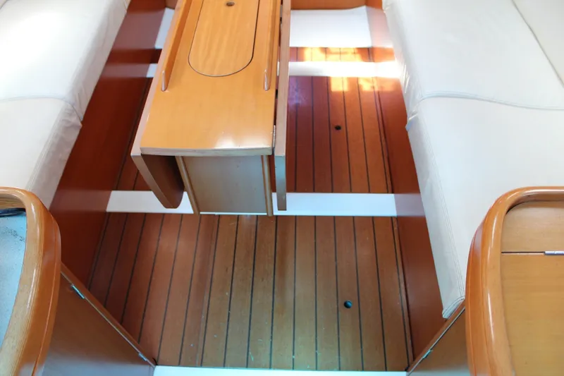 Slide: The Image of Beneteau First 33.7 2000 - 7467828