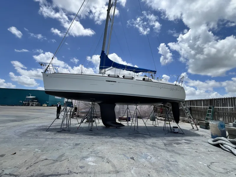 Slide: The Image of Beneteau First 33.7 2000 - 7515612