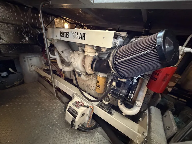 Slide: The Image of Silverton 43 Motor Yacht 2002 - 7507582