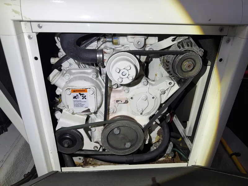 Slide: The Image of Silverton 43 Motor Yacht 2002 - 7507583