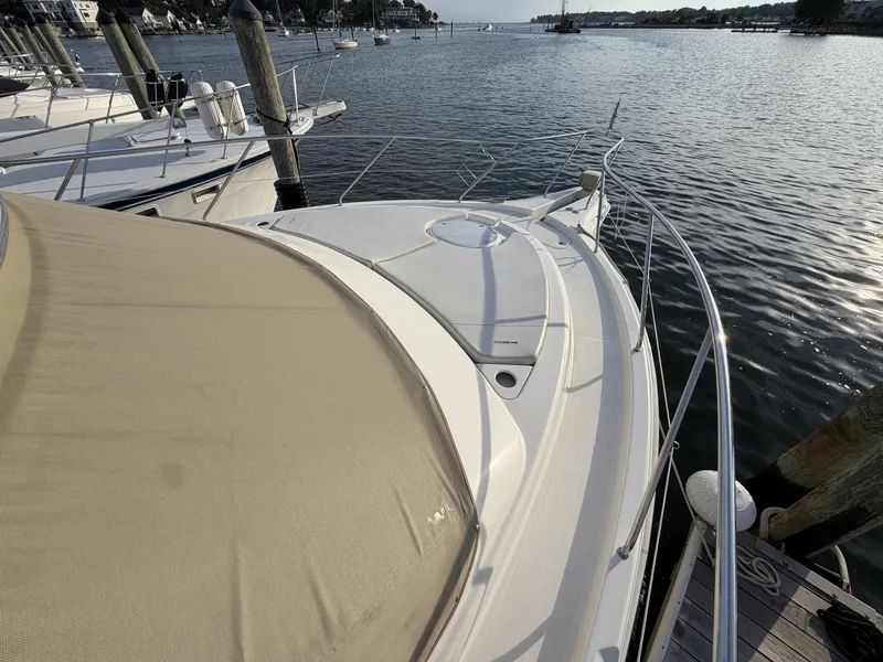 Slide: The Image of Silverton 43 Motor Yacht 2002 - 7468235