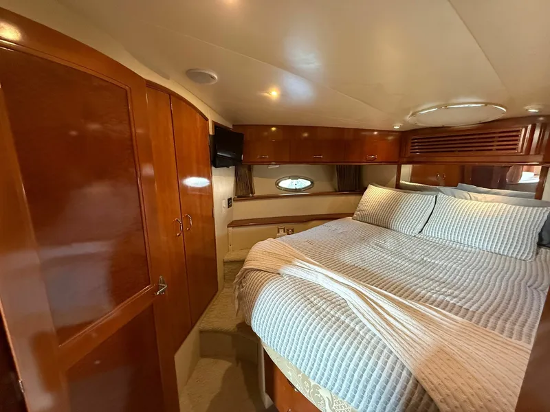 Slide: The Image of Carver Yachts 46 2003 - 7468518