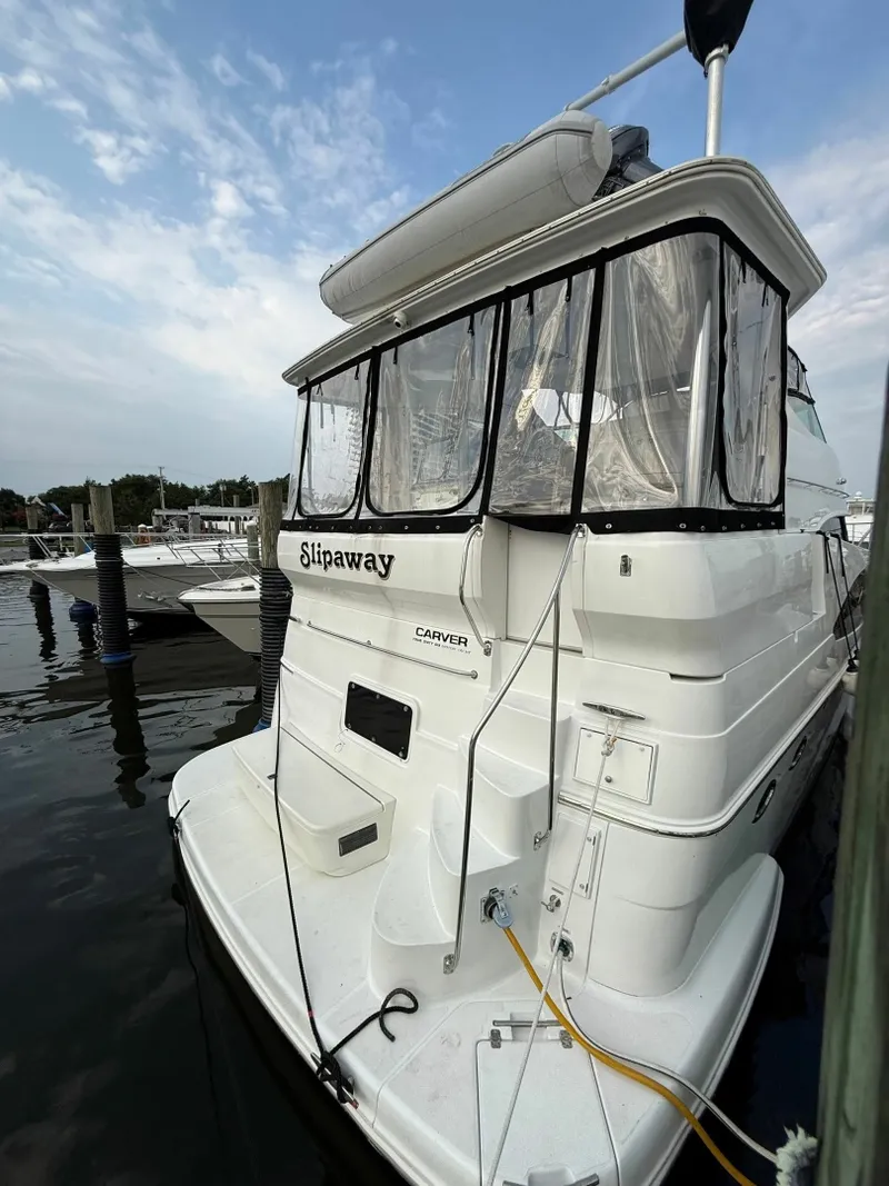Slide: The Image of Carver Yachts 46 2003 - 7468503