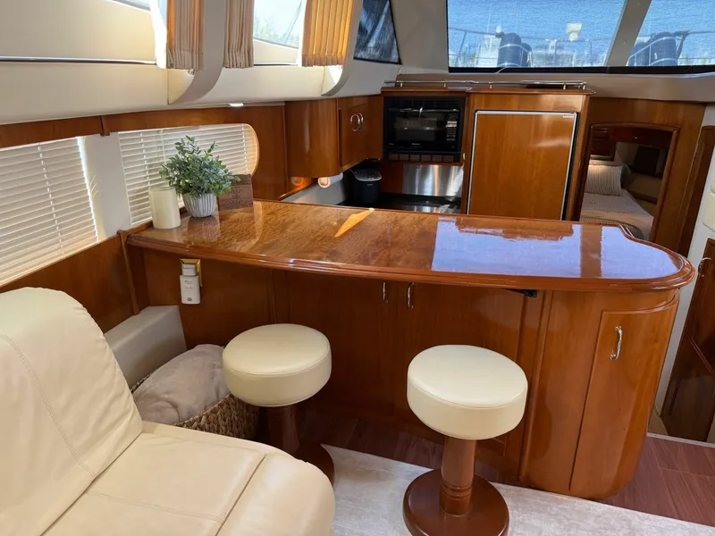 Slide: The Image of Carver Yachts 46 2003 - 7468546