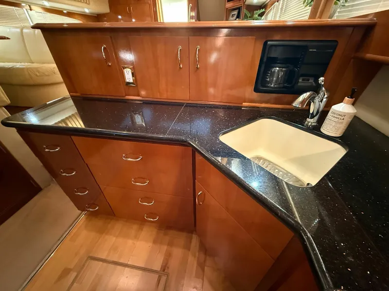 Slide: The Image of Carver Yachts 46 2003 - 7468528