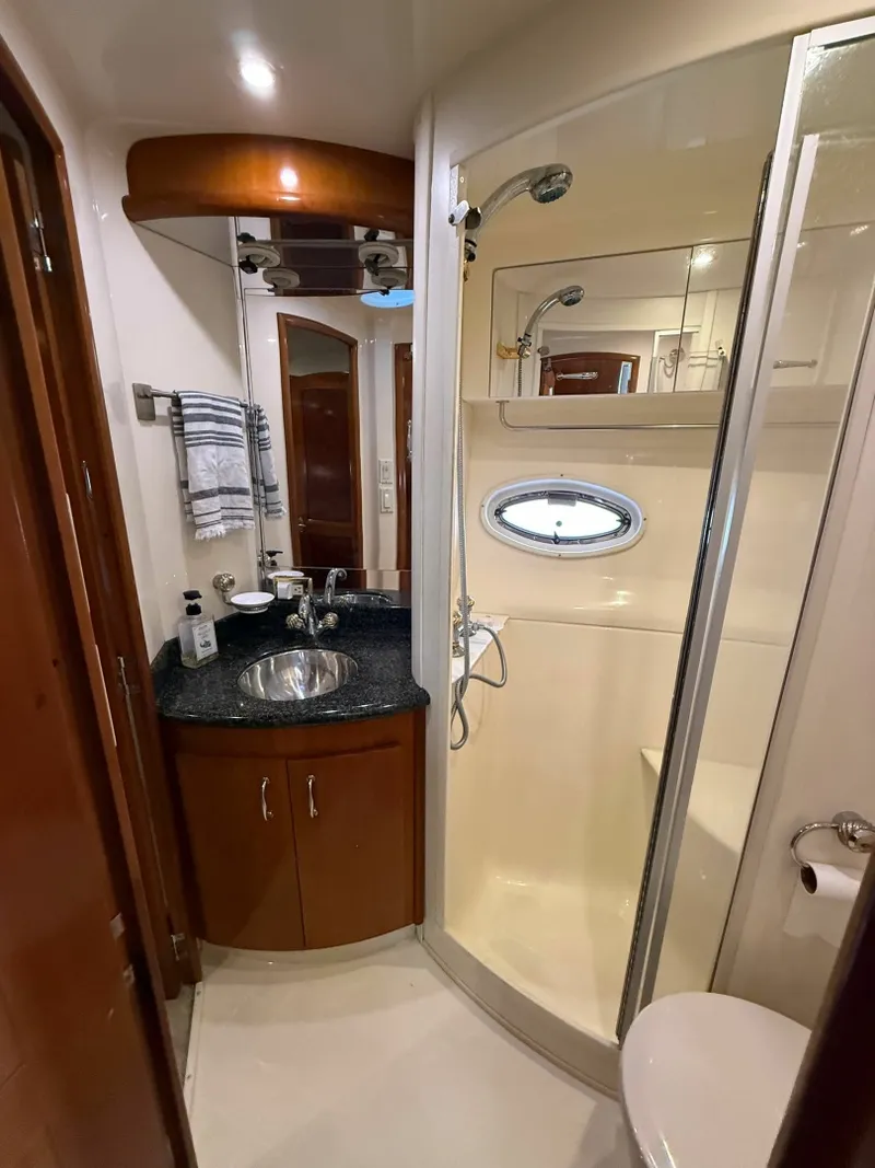Slide: The Image of Carver Yachts 46 2003 - 7468523